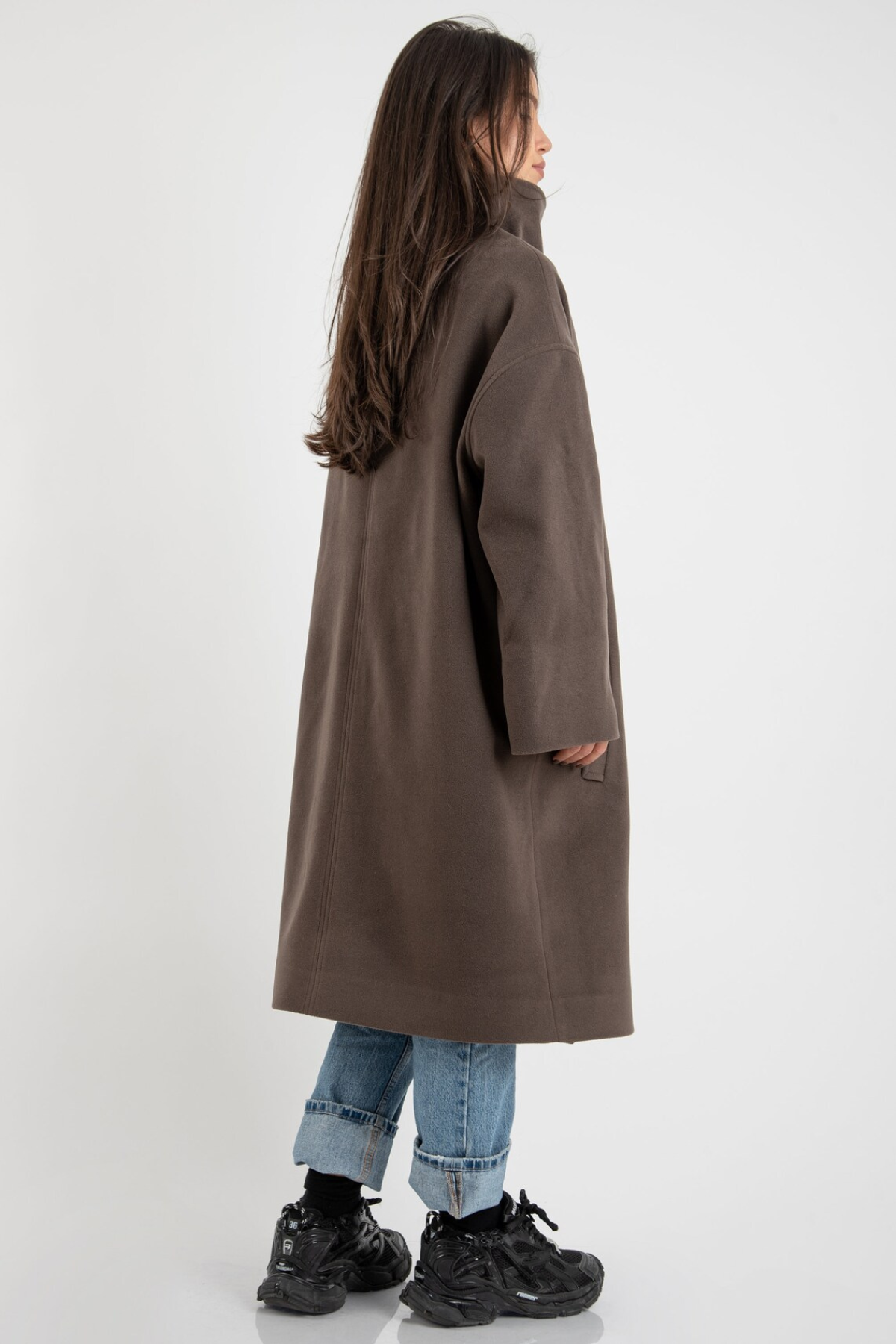  long brown coat 