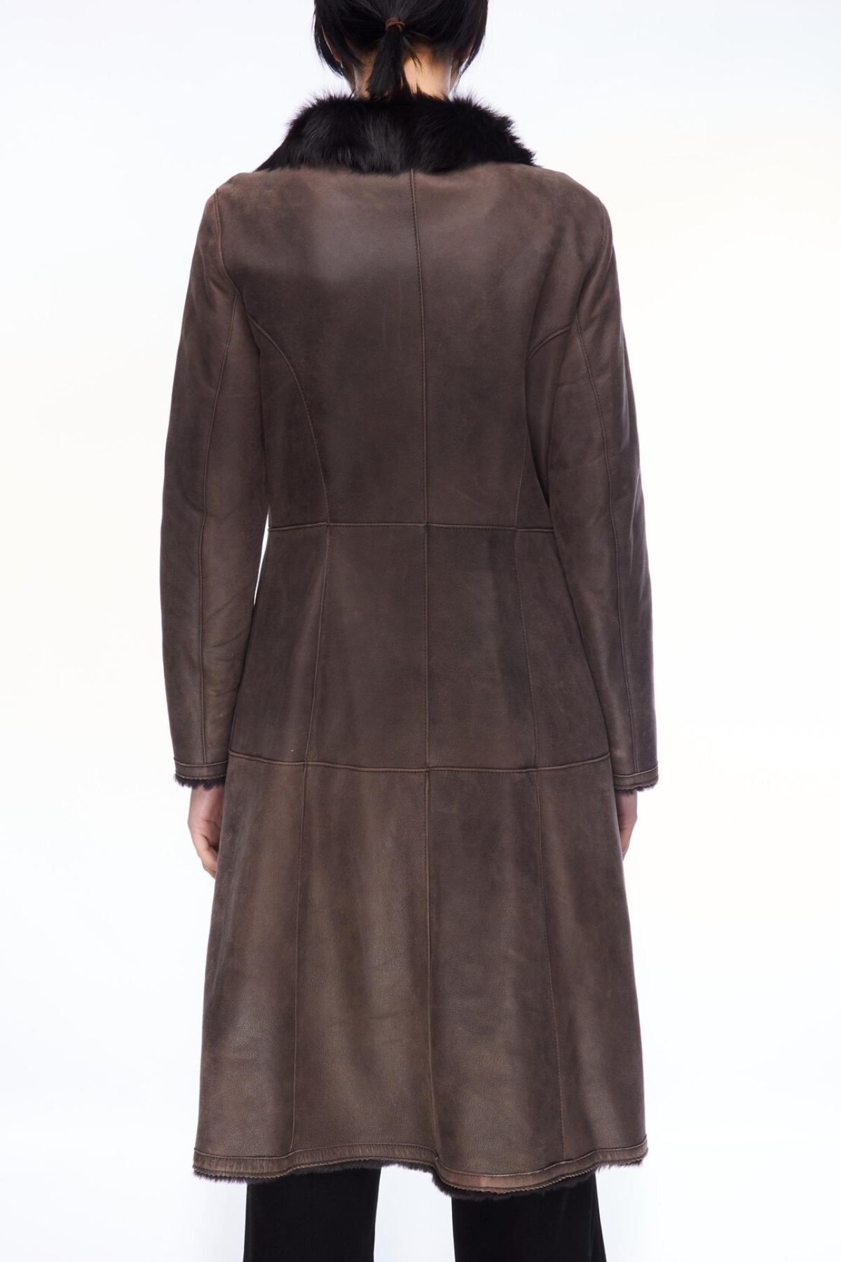 Brown leather coat with fur collar 