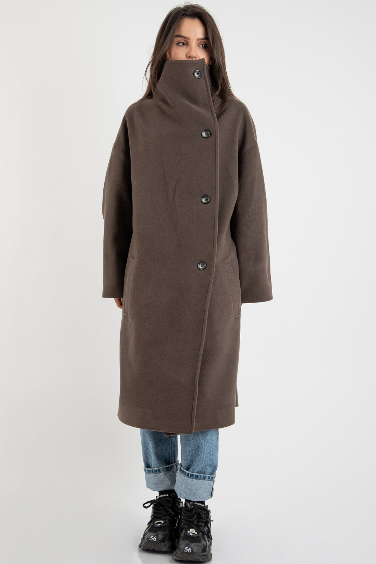  long brown coat 